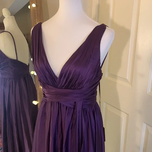 MAC DUGGAL
Ruched Top Satin Pleated Tea Length Dress - Picture 4 of 16